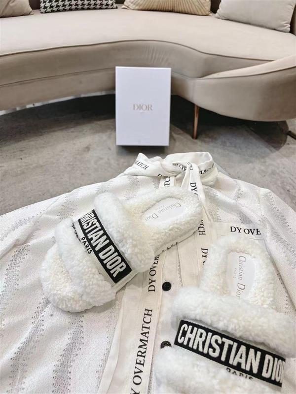 20251128184319239 220